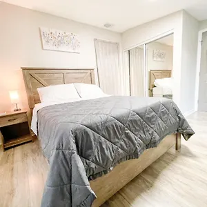 Beautiful In Prime Location Homestay