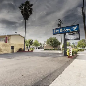 https://sky-riders-motel.bestsacramentohotels.com